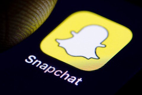 How to make money on spotlight Snapchat understand the algorithm?